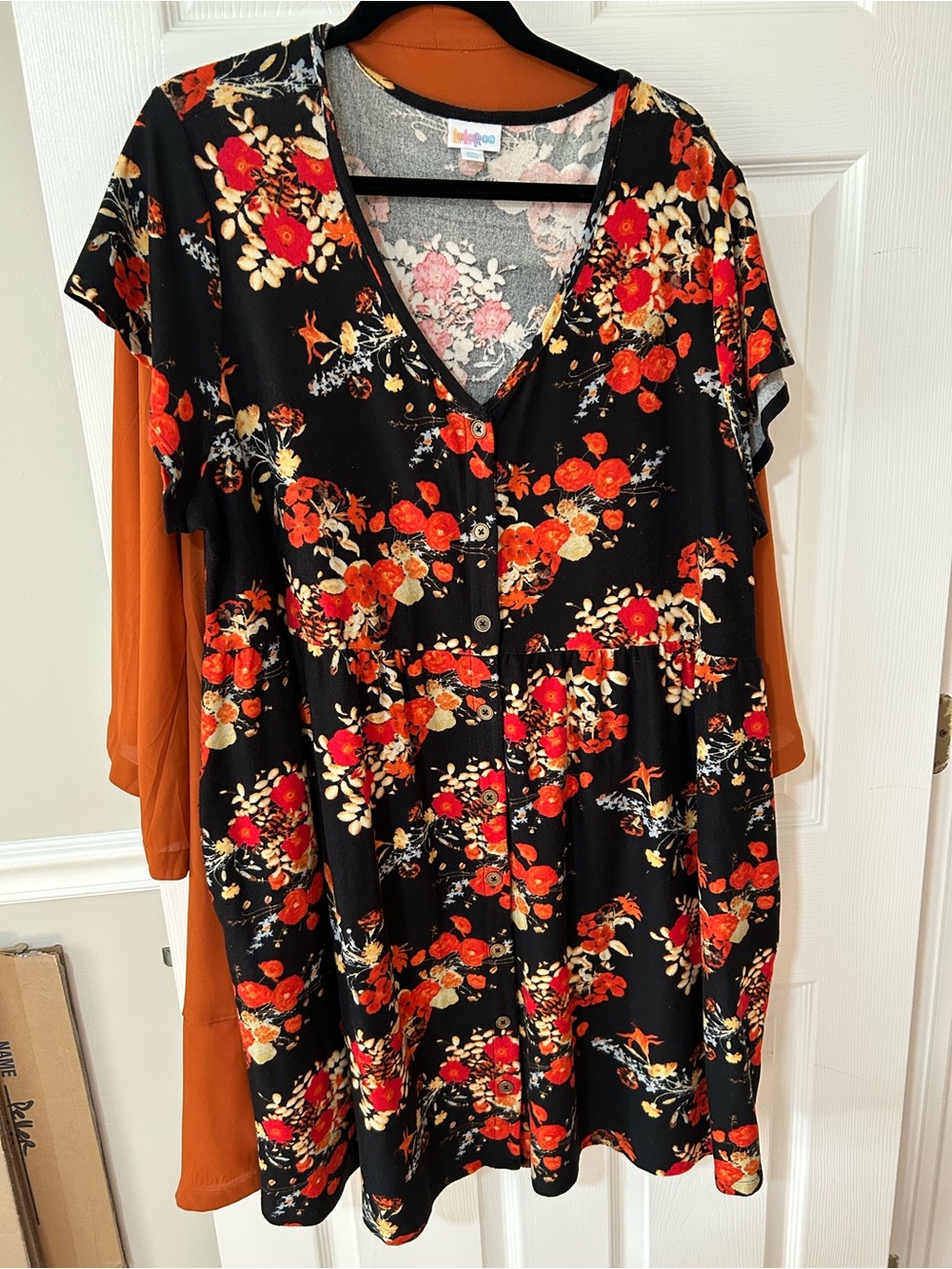 LuLaRoe 2X Floral V-Neck Button Front Heidi Dres Dress